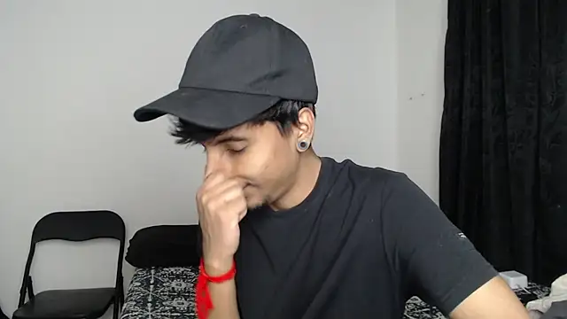 Snapshot of stevenosori chatting on 11/01/25, 04:36 stevenosori online show from 11/01/25, 04:36