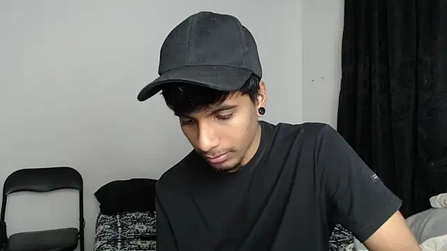 Snapshot of stevenosori chatting on 11/03/25, 03:41 stevenosori online show from 11/03/25, 03:41