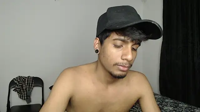 Snapshot of stevenosori chatting on 11/08/25, 04:45 stevenosori online show from 11/08/25, 04:45