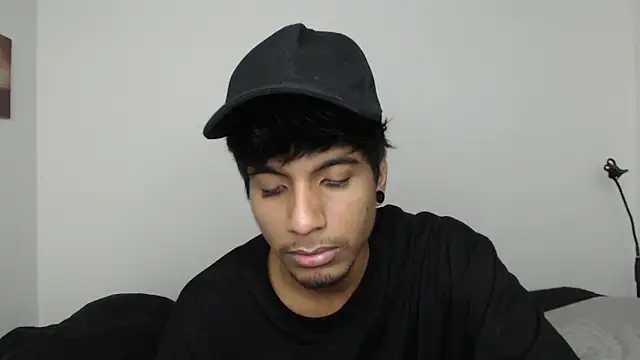 Snapshot of stevenosori chatting on 11/25/25, 01:16 stevenosori online show from 11/25/25, 01:16