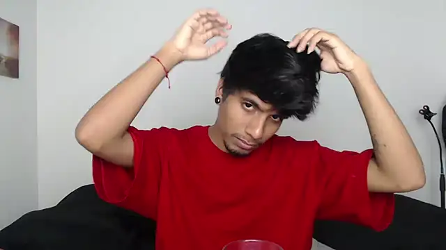 Snapshot of stevenosori chatting on 12/03/25, 03:47 stevenosori online show from 12/03/25, 03:47