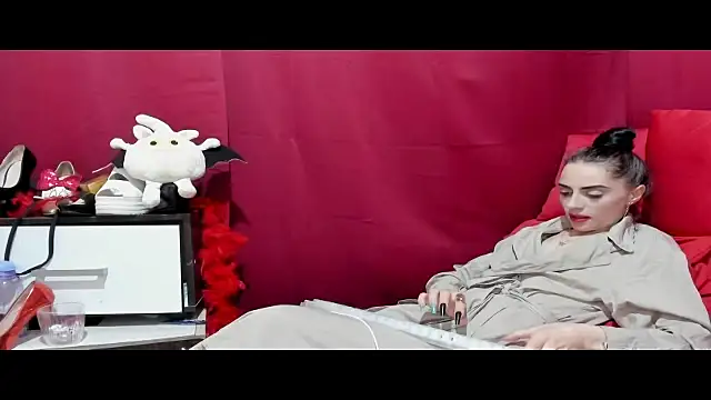 jessystarr online show from 04/24/26, 06:43