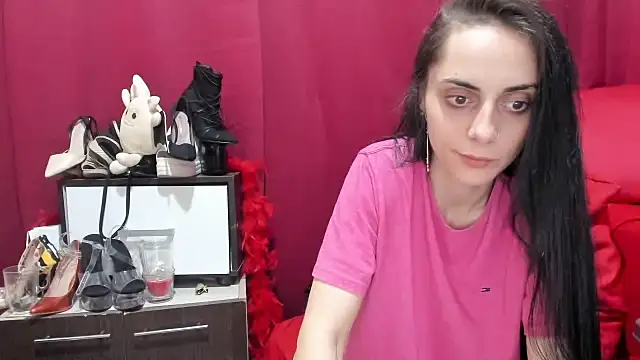 Snapshot of jessystarr chatting on 05/10/26, 12:21 jessystarr online show from 05/10/26, 12:21
