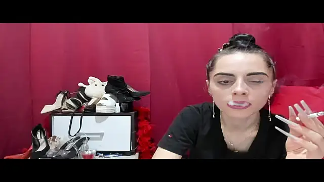 Snapshot of jessystarr chatting on 05/20/26, 10:32 jessystarr online show from 05/20/26, 10:32