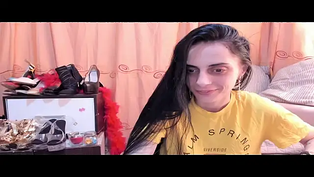 Snapshot of jessystarr chatting on 06/11/26, 09:29 jessystarr online show from 06/11/26, 09:29