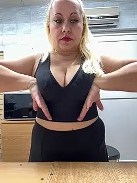 SabinaSweety online show from 03/05/25, 10:33