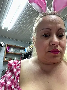 SabinaSweety online show from 04/04/26, 03:42