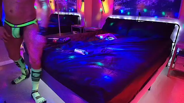 MikyFoxx online show from 04/03/26, 07:50