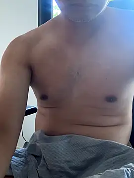 knobhead2020 online show from 10/18/25, 09:21