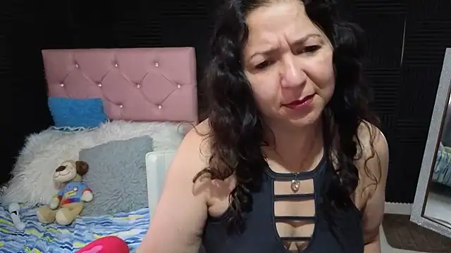 katifoxx online show from 04/01/26, 02:25