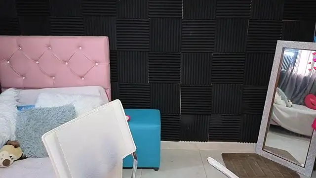 katifoxx online show from 05/31/26, 06:09