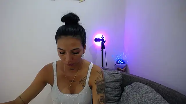 Allyson Smith online show from 12/10/24, 10:47