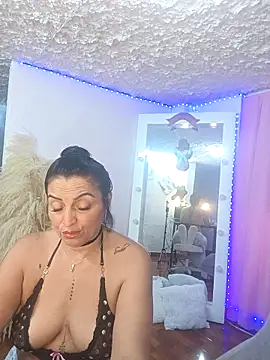 zullyxhot online show from 11/26/25, 10:00