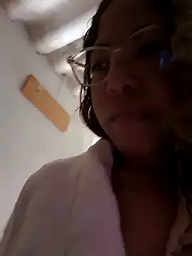 mila38 online show from 12/16/25, 09:47