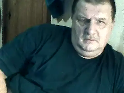 Snapshot of Vyrtous579 chatting on 01/15/25, 03:18 Vyrtous579 online show from 01/15/25, 03:18