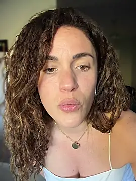 Clara-xoxo online show from 03/01/26, 01:57