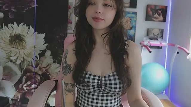 makiyahbelle online show from 02/23/26, 06:22