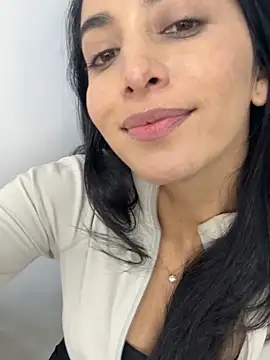 niko robin online show from 11/15/25, 06:48