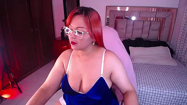 salomecastro  online show from 03/19/25, 01:54