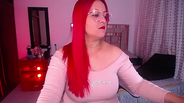 salomecastro  online show from 02/10/26, 03:43