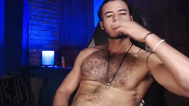 Snapshot of PedroMancini chatting on 02/07/25, 08:31 PedroMancini online show from 02/07/25, 08:31