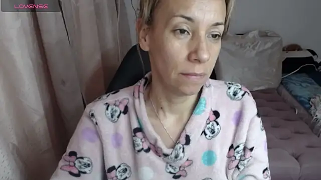 cristin doll  online show from 02/16/26, 01:07