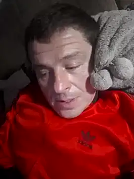 Snapshot of Mariusz38x chatting on 03/12/25, 09:35 Mariusz38x online show from 03/12/25, 09:35
