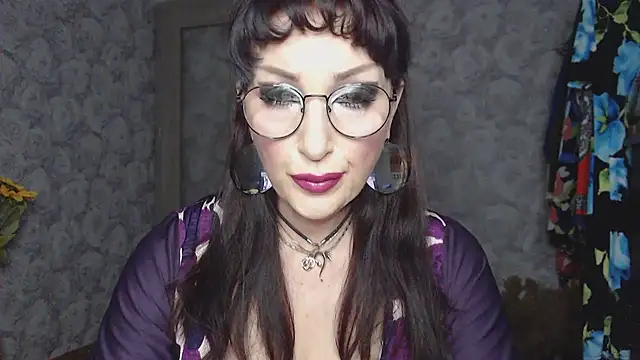 Snapshot of Aziza1 chatting on 06/26/26, 02:32 Aziza1 online show from 06/26/26, 02:32