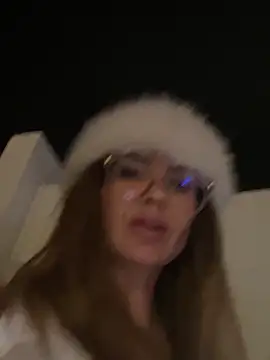 Etwas neugierig online show from 03/12/26, 05:52