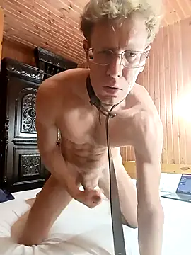 Snapshot of yatshen chatting on 10/18/25, 01:01 yatshen online show from 10/18/25, 01:01