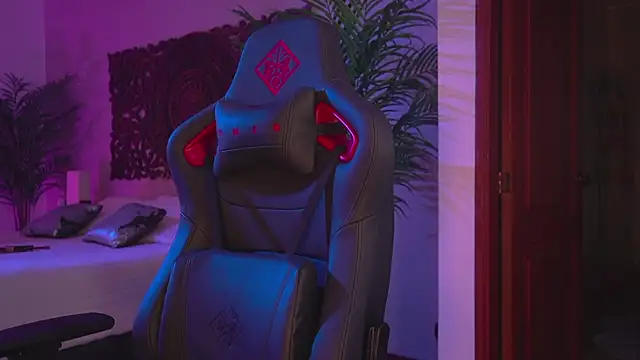 ambarEvans online show from 03/21/25, 11:12