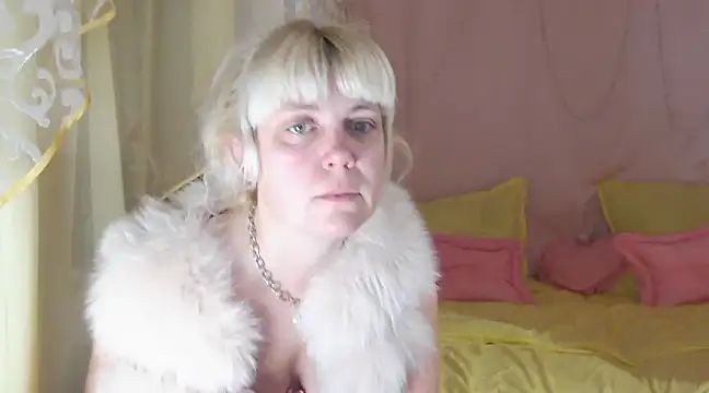 SunnySylvia online show from 12/07/24, 04:53