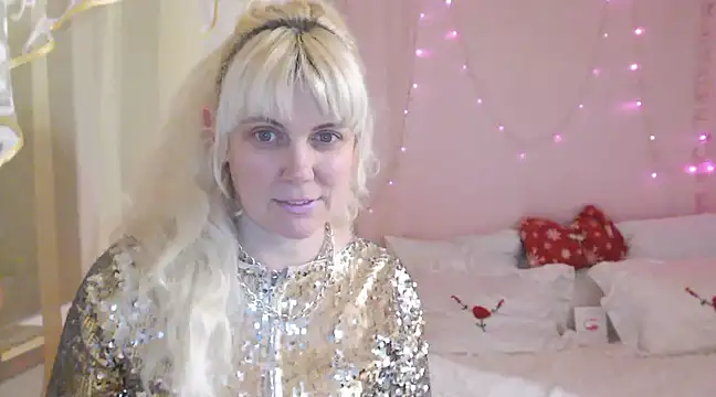 SunnySylvia online show from 01/27/25, 04:01