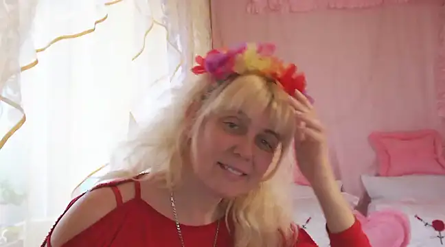 SunnySylvia online show from 02/06/25, 04:25