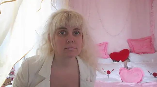 SunnySylvia online show from 02/22/25, 06:06