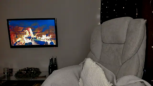 SeasonalSomeone online show from 01/28/25, 09:50