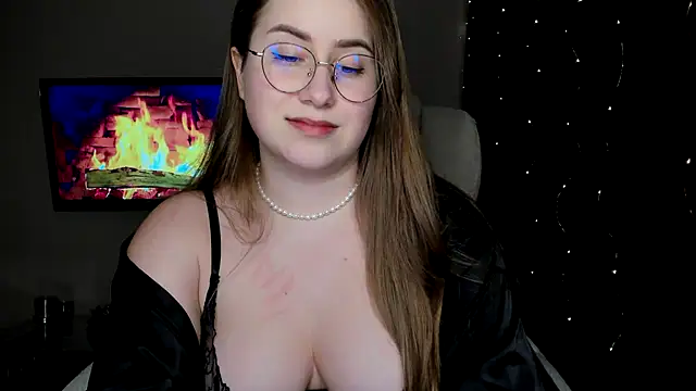 SeasonalSomeone online show from 02/06/25, 04:03