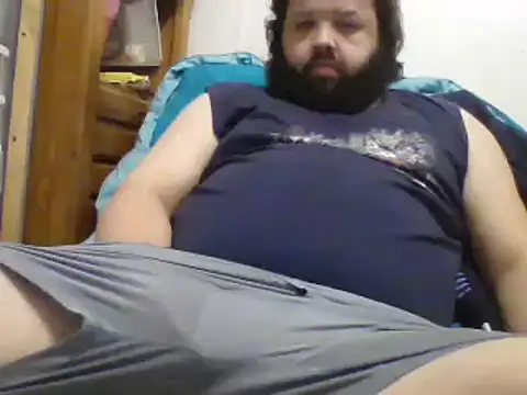 Snapshot of Strongbutgentle36 chatting on 12/11/24, 07:42 Strongbutgentle36 online show from 12/11/24, 07:42