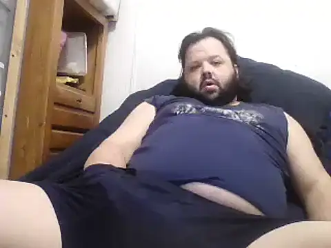 Snapshot of Strongbutgentle36 chatting on 02/11/25, 02:03 Strongbutgentle36 online show from 02/11/25, 02:03