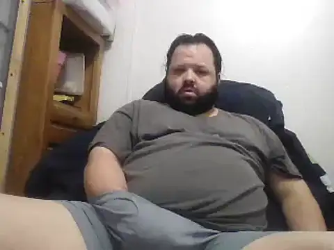 Snapshot of Strongbutgentle36 chatting on 02/21/25, 05:02 Strongbutgentle36 online show from 02/21/25, 05:02