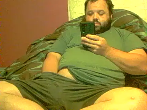 Snapshot of Strongbutgentle36 chatting on 09/29/25, 07:24 Strongbutgentle36 online show from 09/29/25, 07:24