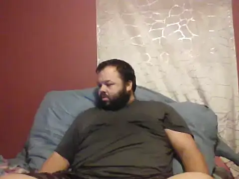 Snapshot of Strongbutgentle36 chatting on 10/12/25, 09:19 Strongbutgentle36 online show from 10/12/25, 09:19