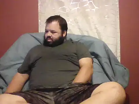 Snapshot of Strongbutgentle36 chatting on 10/13/25, 08:58 Strongbutgentle36 online show from 10/13/25, 08:58