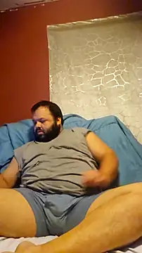 Snapshot of Strongbutgentle36 chatting on 10/15/25, 07:30 Strongbutgentle36 online show from 10/15/25, 07:30