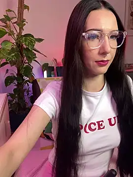 Snapshot of Trixie-Tainted chatting on 02/15/25, 02:11 Trixie-Tainted online show from 02/15/25, 02:11