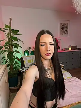 Snapshot of Trixie-Tainted chatting on 03/04/25, 04:41 Trixie-Tainted online show from 03/04/25, 04:41