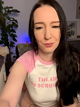 Snapshot of Trixie-Tainted chatting on 09/27/25, 12:32 Trixie-Tainted online show from 09/27/25, 12:32