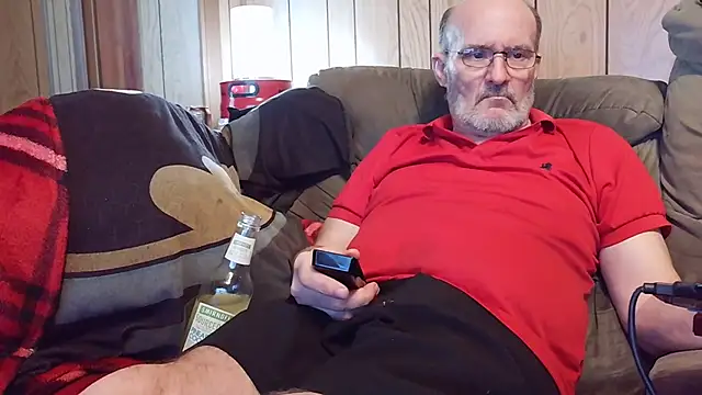 Snapshot of snickers1 chatting on 07/17/26, 02:24 snickers1 online show from 07/17/26, 02:24