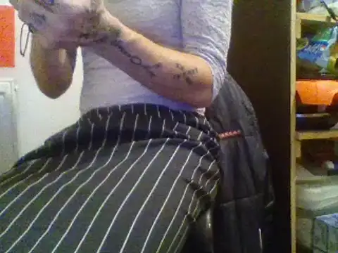 Snapshot of Myckeul chatting on 10/04/25, 02:31 Myckeul online show from 10/04/25, 02:31