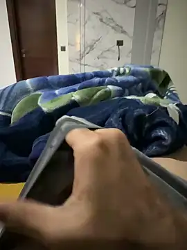 arju9699 online show from 12/04/24, 05:44